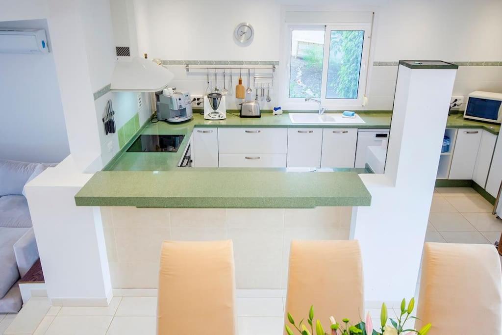 Luxe Villa With Private Pool, Jacuzzi And Spectacular Views Costa Adeje  Eksteriør bilde